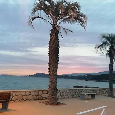 Recente 100m2 A 50m De La Plage Piscine Clim Parking 度假居